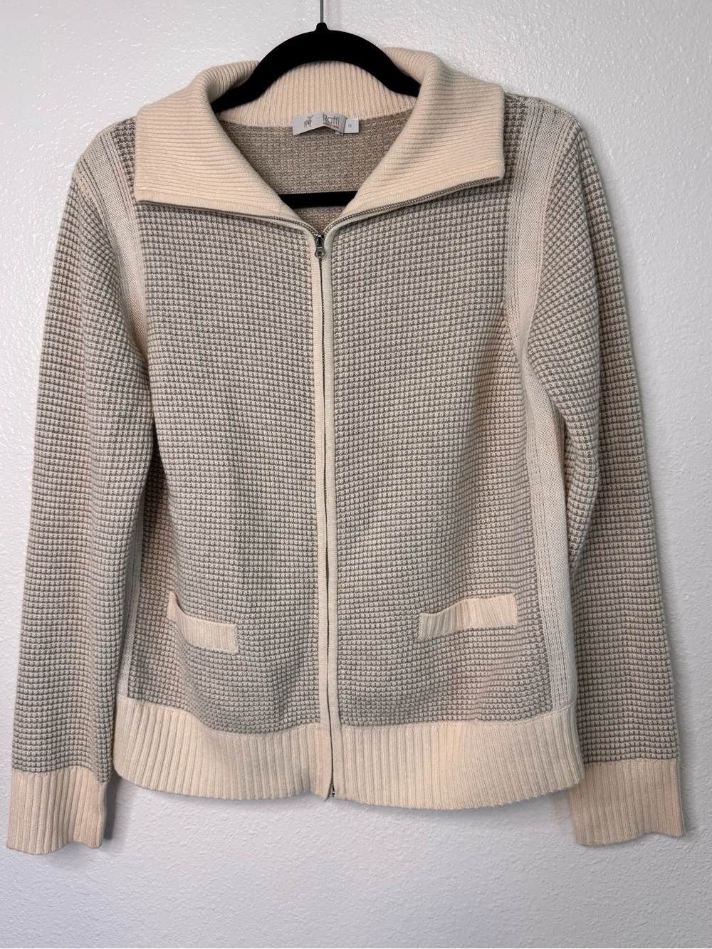 Raffi Cashmere Waffle Knit Zip Up Cadigan Sweater size M Neutral Colors